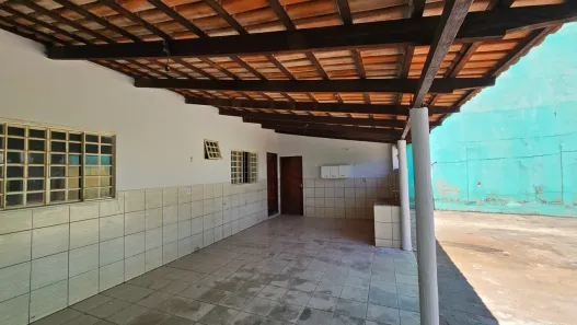 Casa com 2 Quartos para alugar, 69m² no Residencial Village Santa Rita I, Goiânia