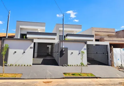 Casa com 3 Quartos à venda, 121m² no Jardim Universitário, Cuiabá