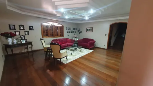 Casa com 4 Quartos à venda, 358m² no Santa Terezinha, Juiz de Fora