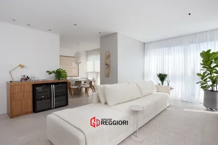 Apartamento com 3 Quartos para alugar, 122m² no Centro, Balneário Camboriú