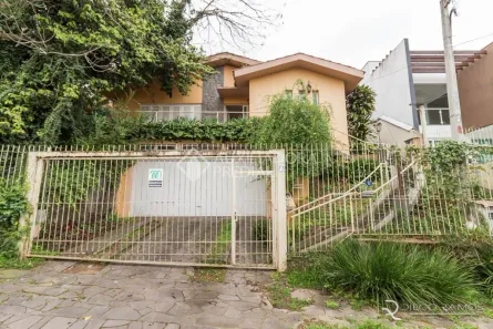 Casa com 3 Quartos à venda, 289m² no Jardim Sabará, Porto Alegre