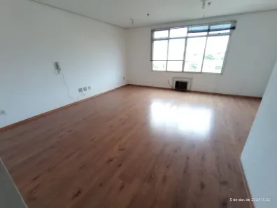 Sala Comercial à venda, 31m² no Menino Deus, Porto Alegre