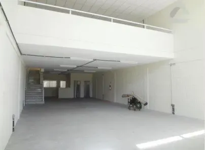 Galpão/Depósito/Armazém à venda, 305m² no Jardim Piazza di Roma, Sorocaba