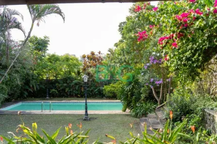 Sobrado com 5 Quartos à venda, 255m² no Jardim Riviera, São Paulo