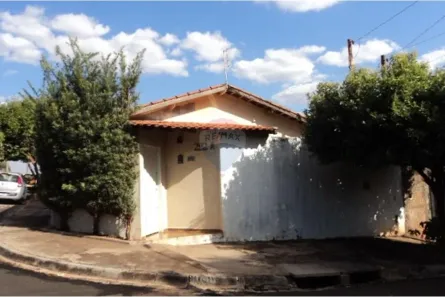 Casa com 3 Quartos à venda, 160m² no Jardim Arantes, Orlândia