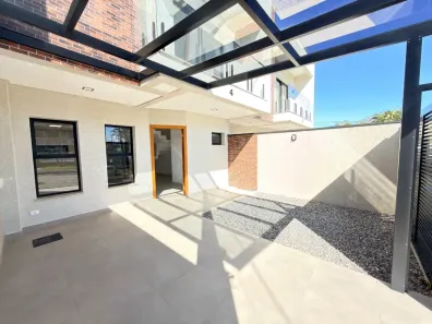 Sobrado com 3 Quartos à venda, 108m² no Brejatuba, Guaratuba