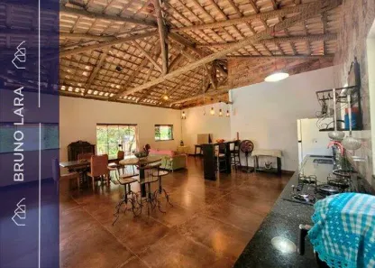 Casa com 5 Quartos para alugar, 200m² no Mateus Leme, Mateus Leme