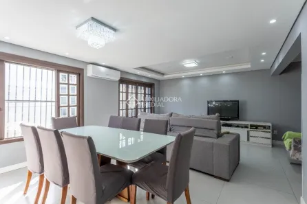 Casa com 3 Quartos à venda, 270m² no Vila Ipiranga, Porto Alegre