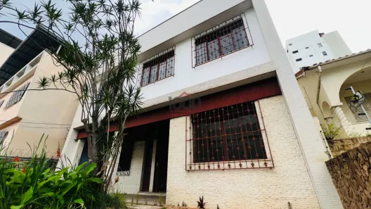 Ponto Comercial com 7 Quartos para alugar, 226m² no Santa Helena, Juiz de Fora