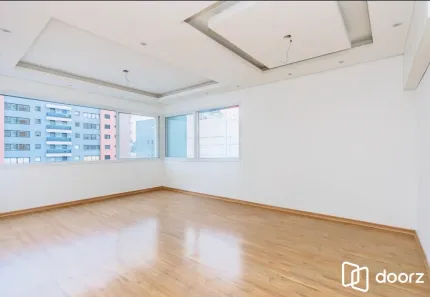 Apartamento com 2 Quartos à venda, 87m² no Passo da Areia, Porto Alegre