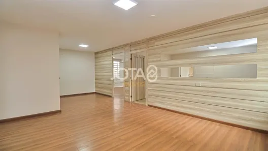 Sala Comercial para alugar, 160m² no Centro, Curitiba