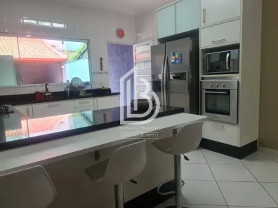 Sobrado com 3 Quartos à venda, 240m² no Vila Primavera, São Paulo