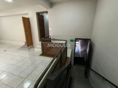 Sala Comercial para alugar, 40m² no Nossa Senhora Aparecida, Uberlândia