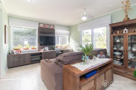 Casa com 3 Quartos à venda, 138m² no Guarujá, Porto Alegre