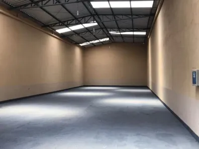 Galpão/Depósito/Armazém à venda, 220m² no Vila Finsocial, Goiânia