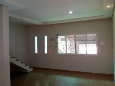 Sobrado com 4 Quartos à venda, 175m² no Loteamento Villa Branca, Jacareí