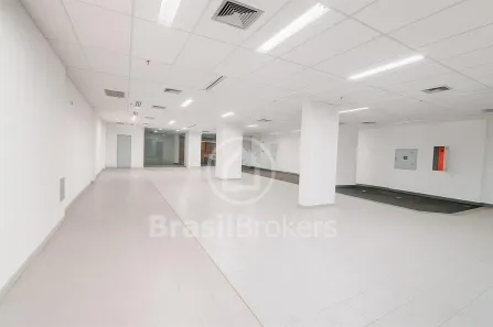 Ponto Comercial com 1 Quarto à venda, 525m² no Rocha, Rio de Janeiro