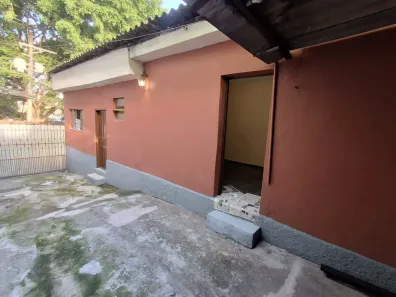 Casa com 1 Quarto para alugar, 30m² no Bandeiras, Osasco