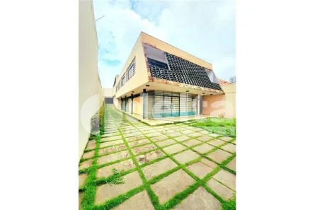 Imóvel Comercial com 4 Quartos à venda, 628m² no Centro, Uberlândia