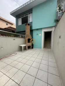 Casa com 3 Quartos à venda, 130m² no Marapé, Santos