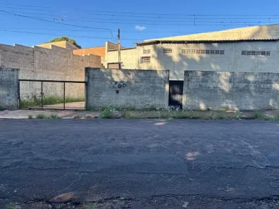 Galpão/Depósito/Armazém para alugar, 117m² no Jardim Rafaela Amoroso Micelli, Araraquara