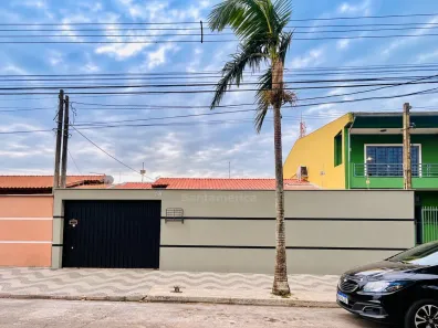 Casa com 3 Quartos à venda, 250m² no Santa Rita 3, Londrina