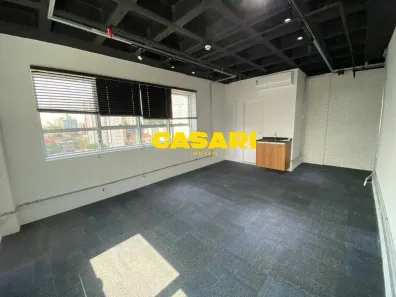 Sala Comercial para alugar, 33m² no Baeta Neves, São Bernardo do Campo