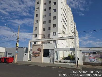 Apartamento com 2 Quartos à venda, 45m² no Jardim Canaã, Uberlândia