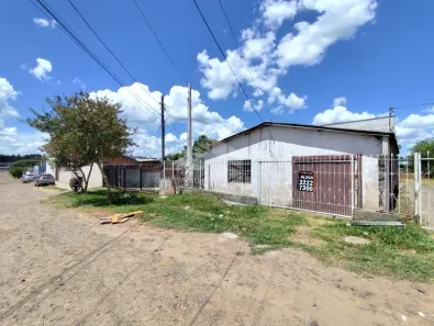 Casa com 3 Quartos para alugar, 80m² no Pinheiro Machado, Santa Maria