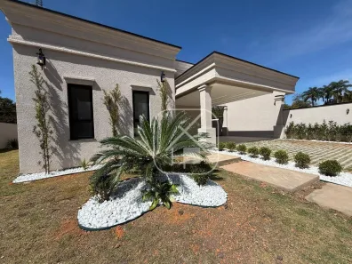 Casa de Condomínio com 3 Quartos à venda, 200m² no Estância Guararema, Guararema