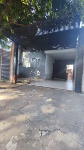Casa com 2 Quartos à venda, 75m² no Parque Tarumã, Maringá