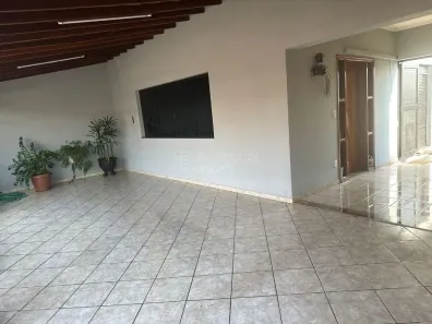 Casa com 2 Quartos à venda, 239m² no Jardim das Estações (Vila Xavier), Araraquara