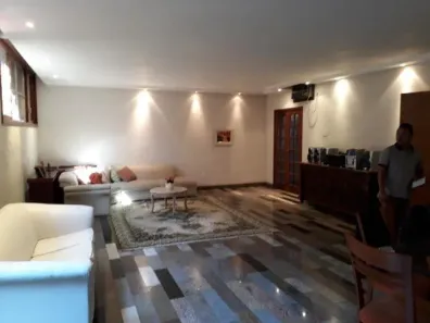 Casa com 4 Quartos à venda, 300m² no Jardim Vinte e Cinco de Agosto, Duque de Caxias