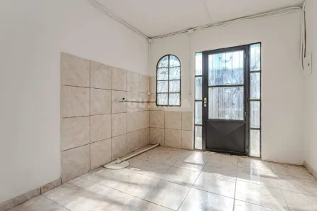 Casa com 1 Quarto para alugar, 40m² no Farrapos, Porto Alegre