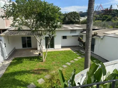 Casa com 2 Quartos para alugar, 110m² no Jardim Paulistano, São Paulo