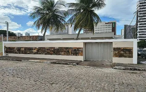 Casa com 3 Quartos à venda, 250m² no Lagoa Nova, Natal