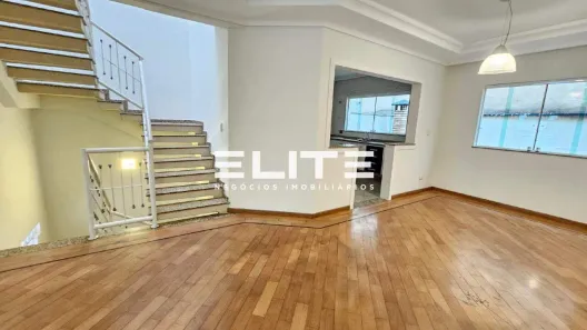 Sobrado com 3 Quartos à venda, 227m² no Vila Gilda, Santo André
