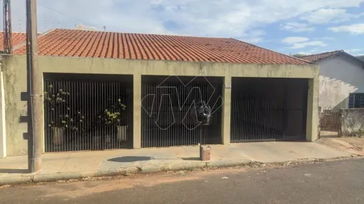 Casa com 3 Quartos à venda, 183m² no Vila Santa Maria (Vila Xavier), Araraquara