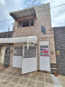 Casa com 5 Quartos à venda, 180m² no Alecrim, Natal