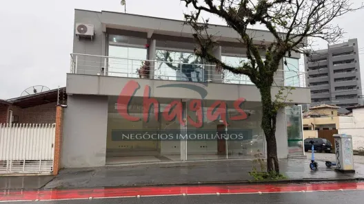 Ponto Comercial para alugar, 95m² no Centro, Caraguatatuba