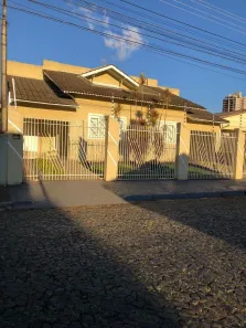 Casa com 3 Quartos à venda, 320m² no Orfãs, Ponta Grossa