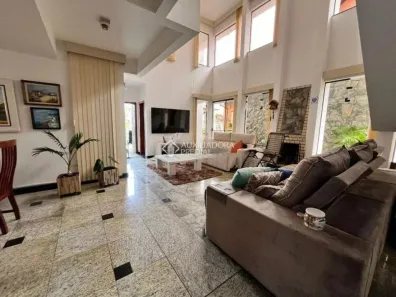 Casa com 3 Quartos à venda, 325m² no Santa Mônica, Florianópolis