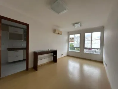 Apartamento com 2 Quartos à venda, 58m² no Centro, Pelotas