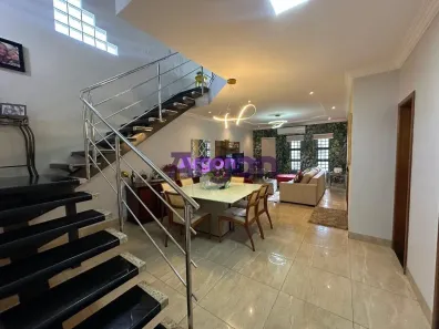 Casa com 5 Quartos à venda, 268m² no Residencial Humaitá, Goiânia