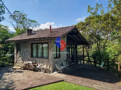 Casa de Condomínio com 2 Quartos à venda, 60m² no Limoeiro, Guapimirim