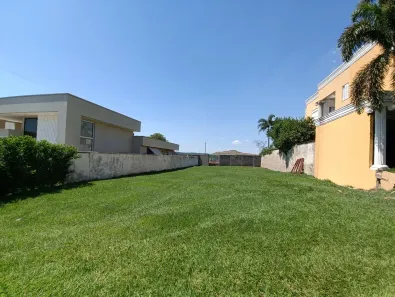 Lote/Terreno à venda, 600m² no Condomínio do Lago 2ª Etapa, Goiânia