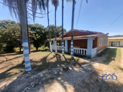 Fazenda/Sítio com 4 Quartos à venda, 1000m² no , Mairinque