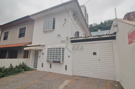 Casa com 4 Quartos à venda, 200m² no Vila Nova Conceição, São Paulo