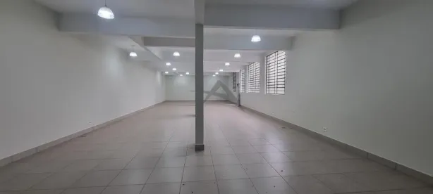 Ponto Comercial à venda, 388m² no Jardim dos Oliveiras, Campinas