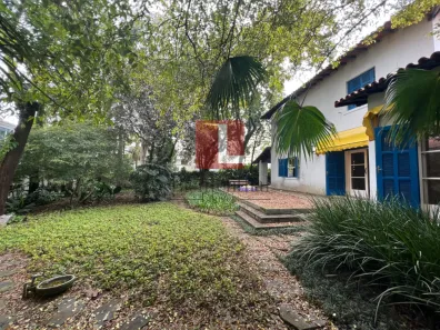 Casa com 4 Quartos à venda, 254m² no Vila Nova Conceição, São Paulo